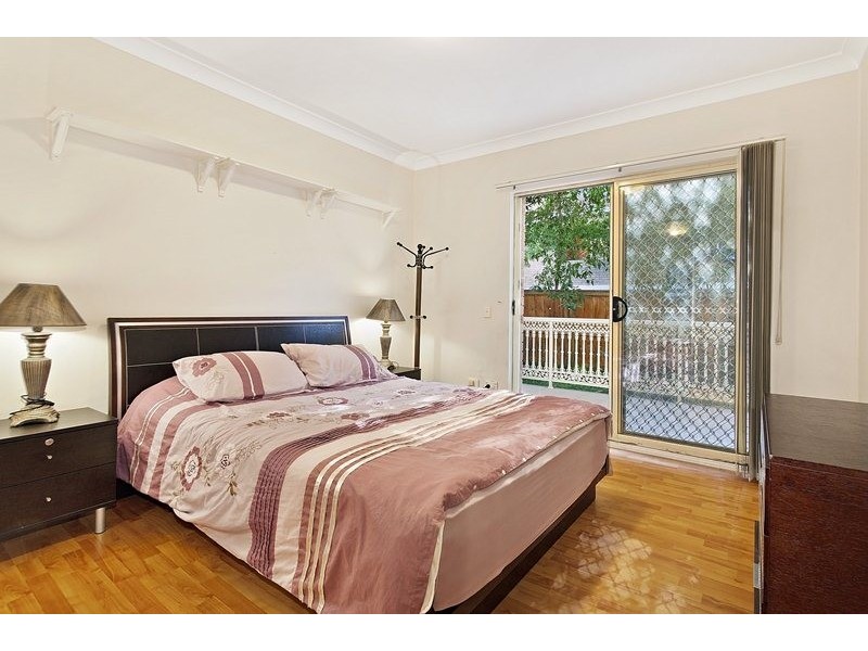 2/75 Cairds Avenue, Bankstown NSW 2200