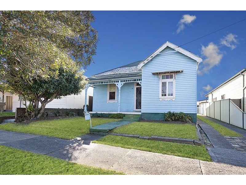 14 Flora Street, Roselands NSW 2196