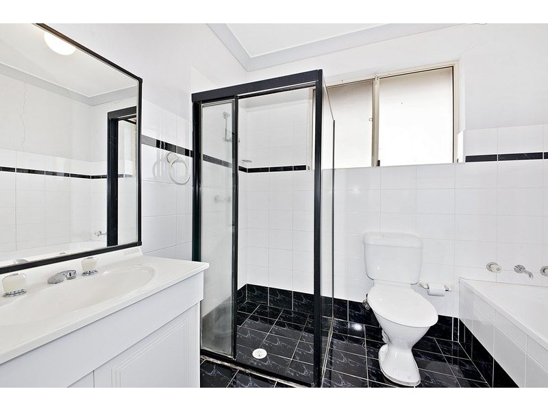 2/6 First Avenue, Belfield NSW 2191