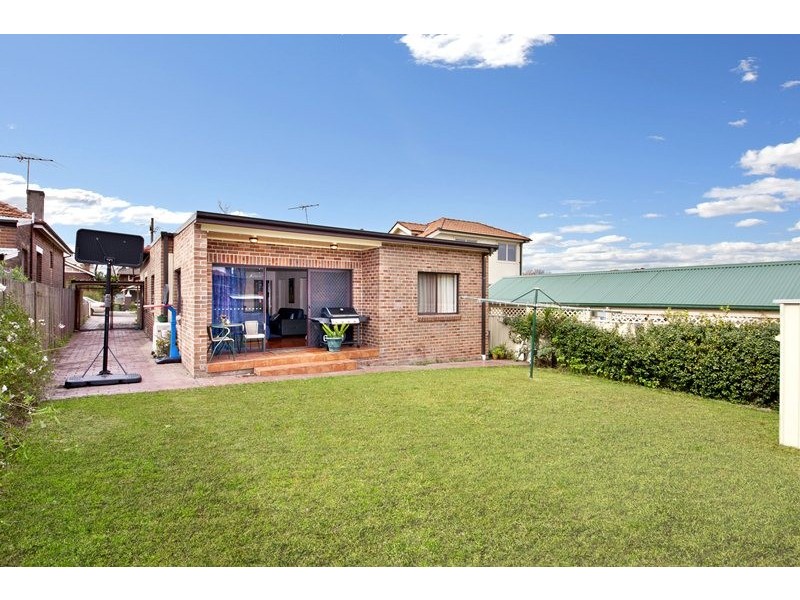 13 Holmwood Avenue, Strathfield South NSW 2136