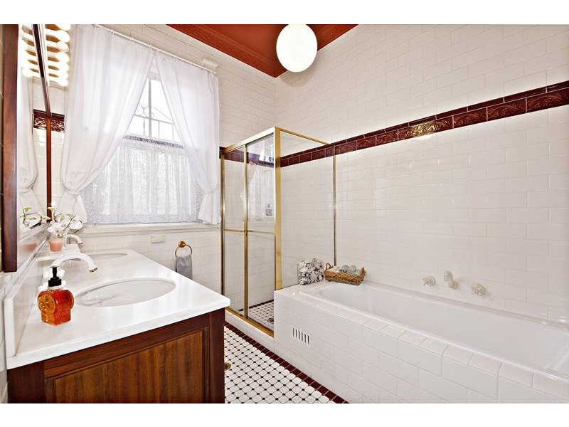 77 Burlington Road, Homebush NSW 2140