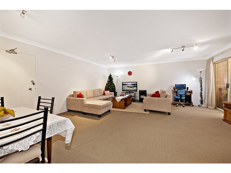 4/6 Myrtle Road, Bankstown NSW 2200