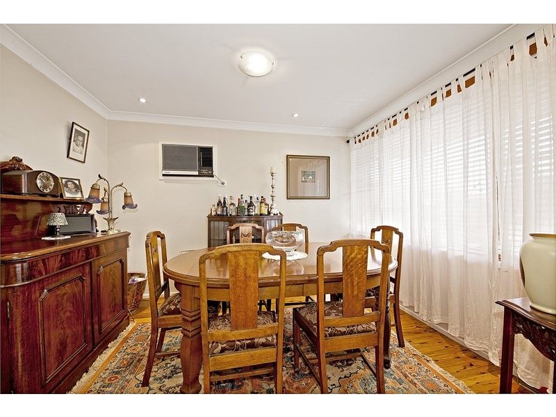 17 Kurrajong Avenue, Georges Hall NSW 2198