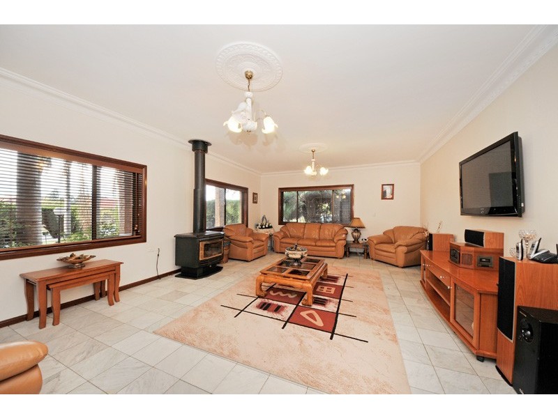 12 Rea Street, Greenacre NSW 2190