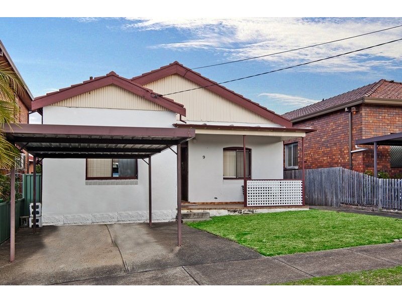 9 Queen Street, Croydon Park NSW 2133