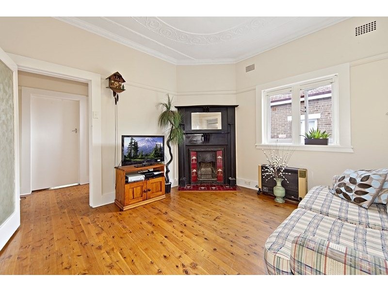 44 Roslyn Street, Ashbury NSW 2193