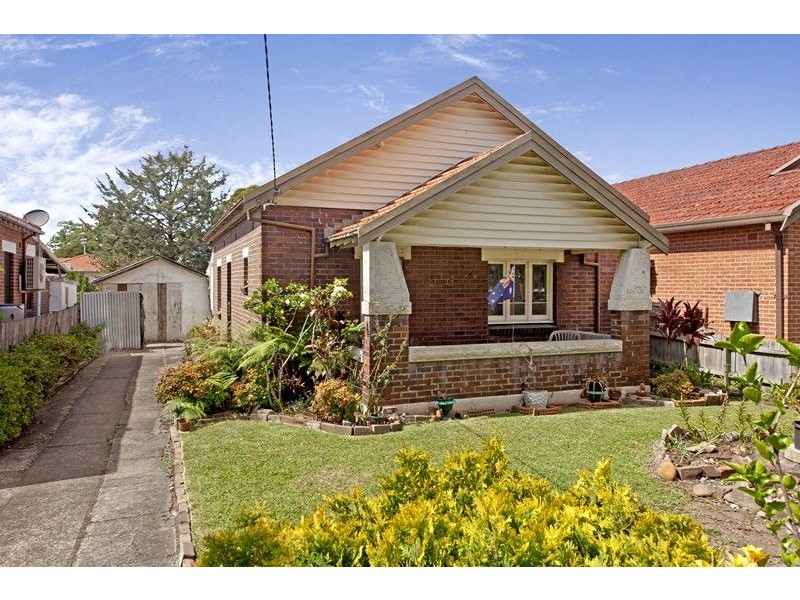 6 Yandarlo Street, Croydon Park NSW 2133