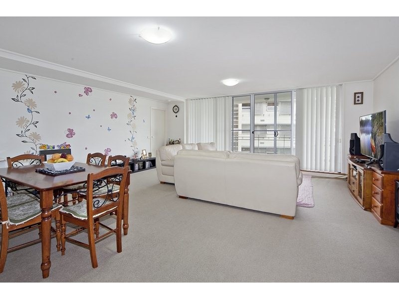 440/25 Bennelong Parkway, Wentworth Point NSW 2127