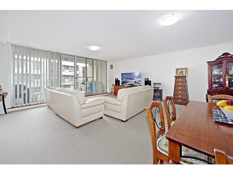 440/25 Bennelong Parkway, Wentworth Point NSW 2127