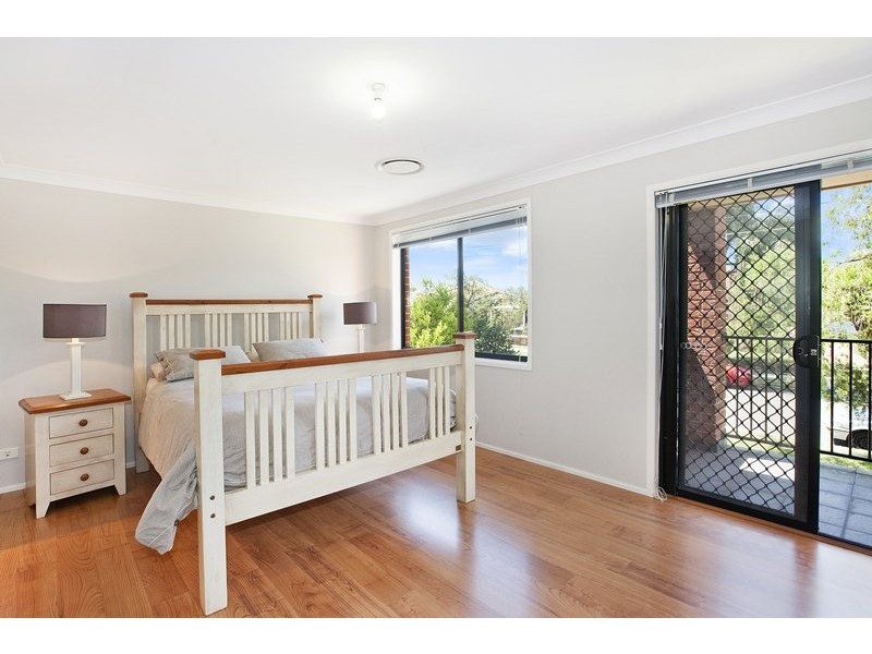 4 Meadowland Road, Peakhurst NSW 2210