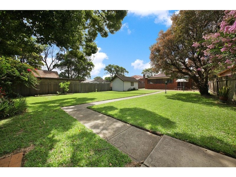 18 Chiswick Street, Strathfield South NSW 2136