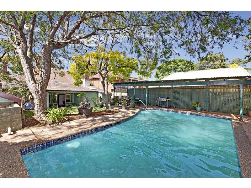 5 Dickinson Avenue, Croydon NSW 2132