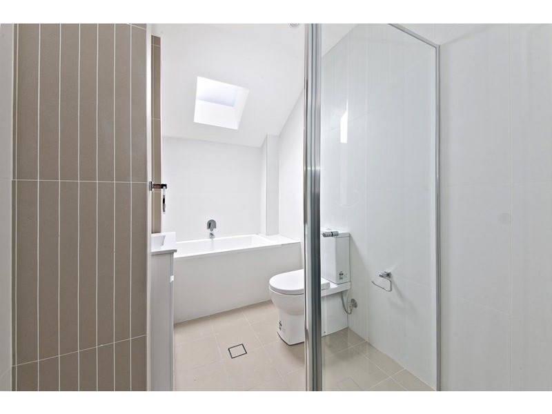 4/120 Burwood Road, Croydon Park NSW 2133