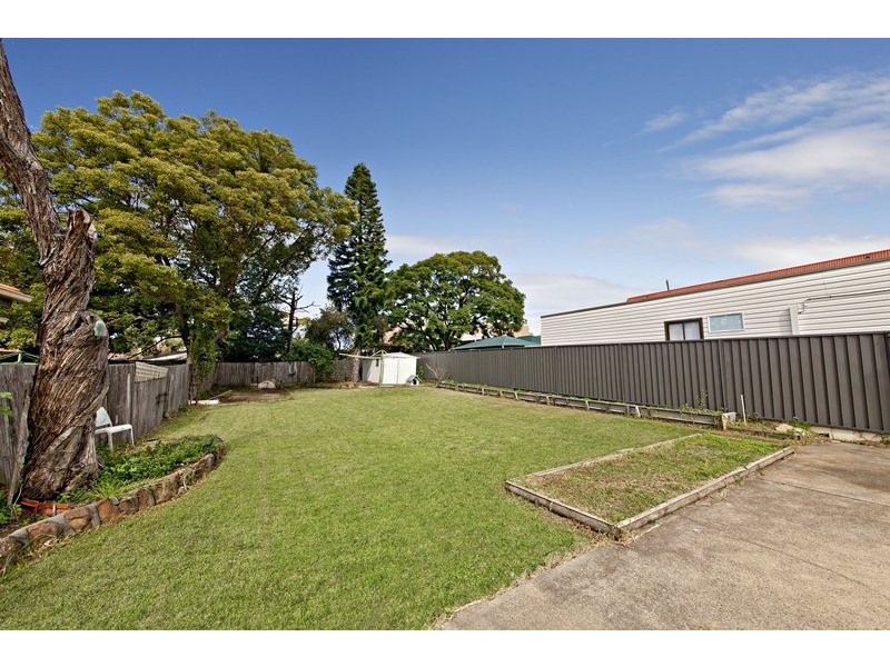8 Downes Street, Belfield NSW 2191