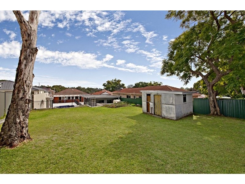 38 Clarke Street, Peakhurst NSW 2210