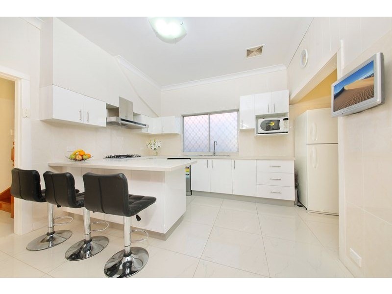 9 Yandarlo Street, Croydon Park NSW 2133