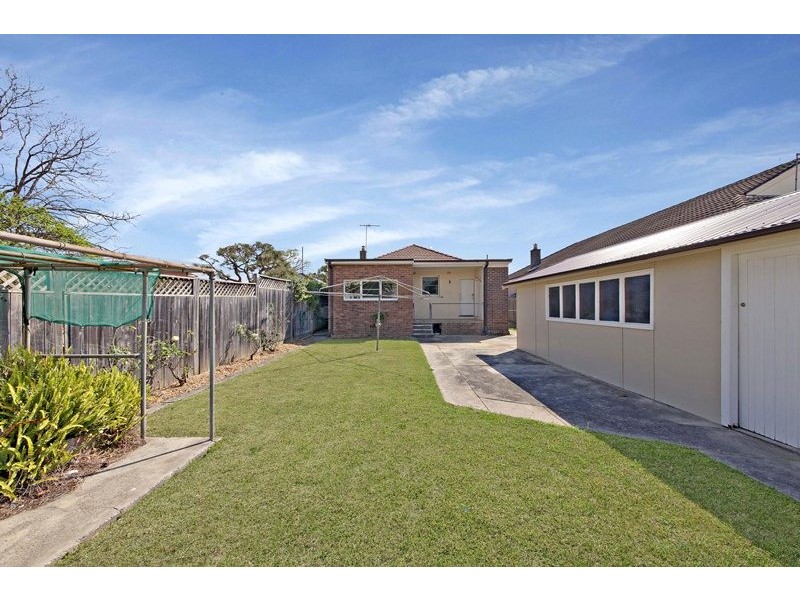 1 Cantor Crescent, Croydon NSW 2132