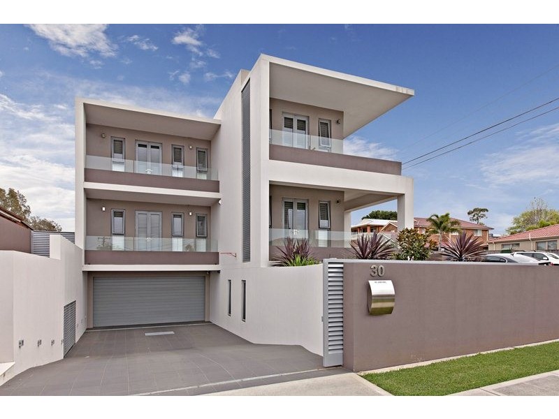 30 Elphinstone Street, Cabarita NSW 2137