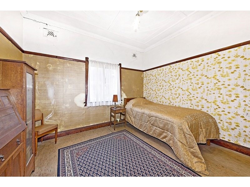 7 Waratah Street, Croydon Park NSW 2133