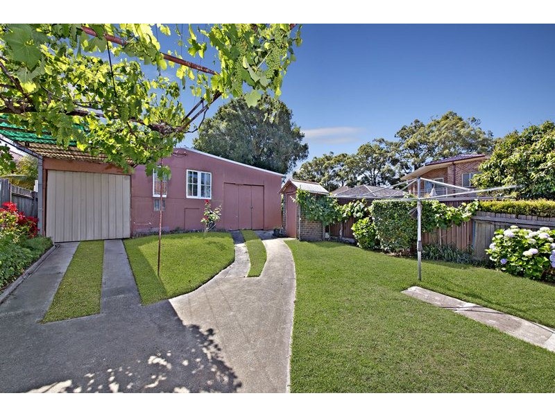 7 Waratah Street, Croydon Park NSW 2133