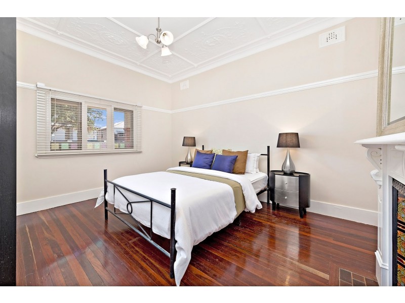 10 Beresford Avenue, Croydon Park NSW 2133