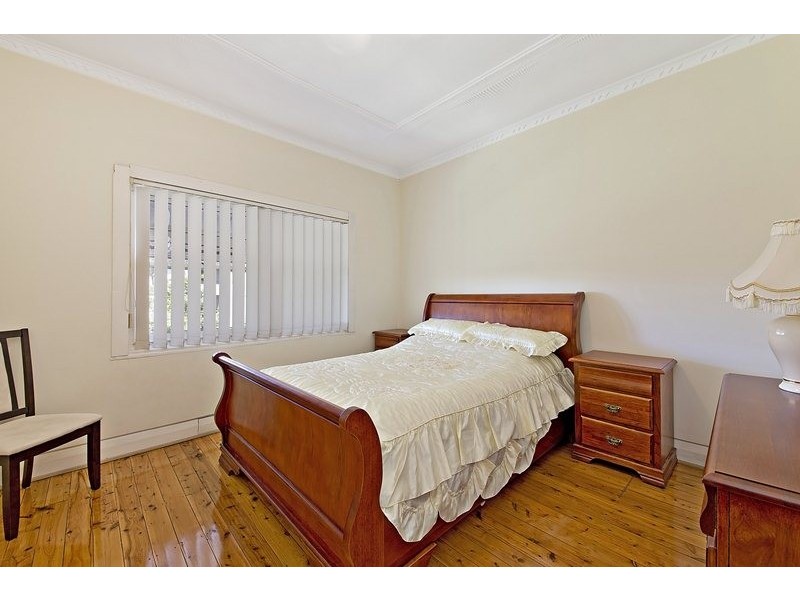 2 Alma Avenue, Campsie NSW 2194