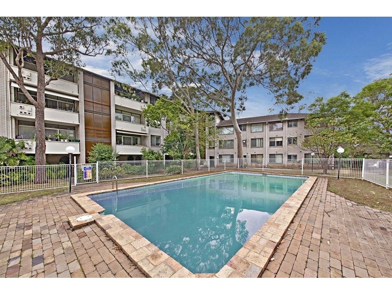 9/122 Georges River Road, Croydon Park NSW 2133