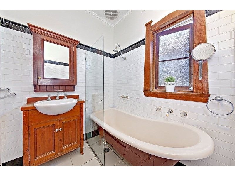 42 Cromwell Street, Croydon Park NSW 2133