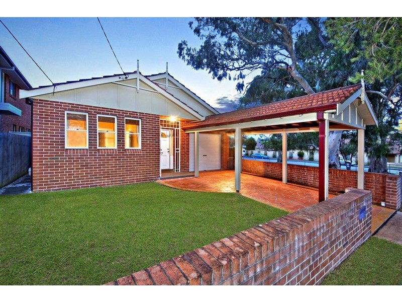 10 Balmoral Avenue, Croydon Park NSW 2133