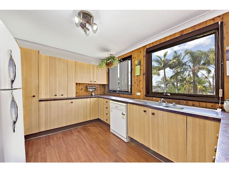 43 Wendy Avenue, Georges Hall NSW 2198