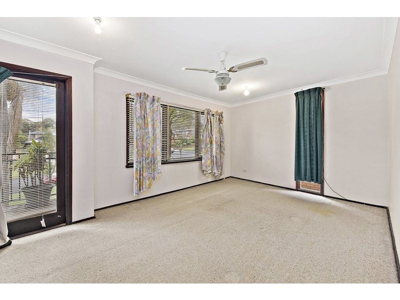 43 Wendy Avenue, Georges Hall NSW 2198