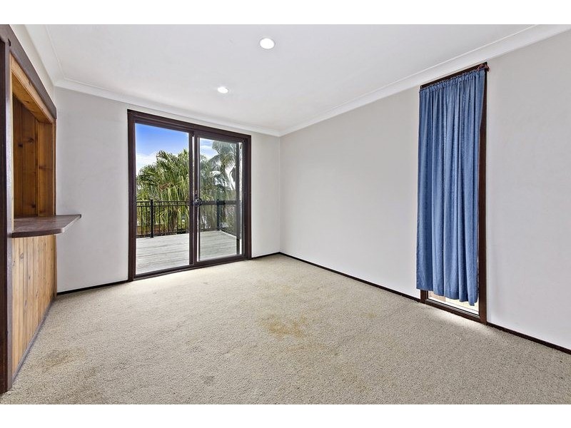 43 Wendy Avenue, Georges Hall NSW 2198