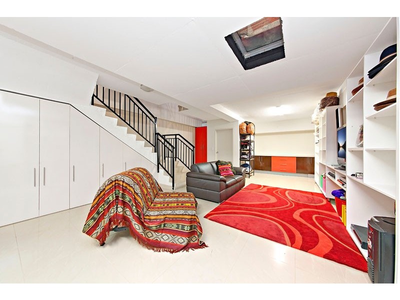 14 John Marie Place, Roselands NSW 2196