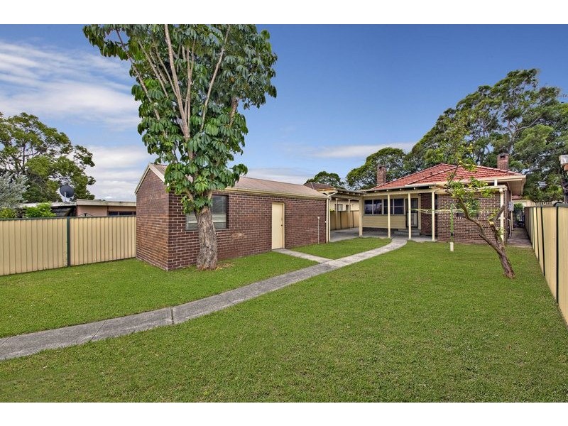 23 Lyon Avenue, Punchbowl NSW 2196