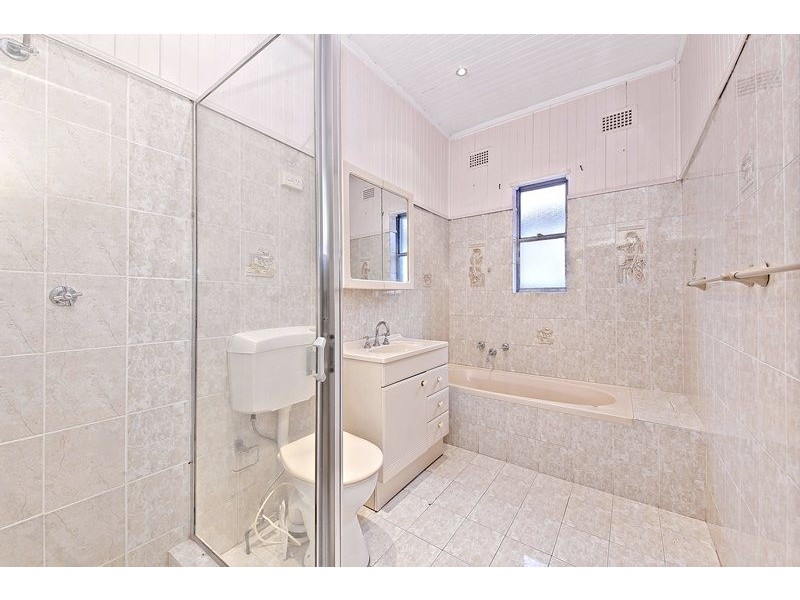 23 Lyon Avenue, Punchbowl NSW 2196