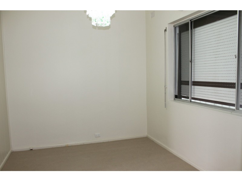 11 Smallwood Avenue, Homebush NSW 2140