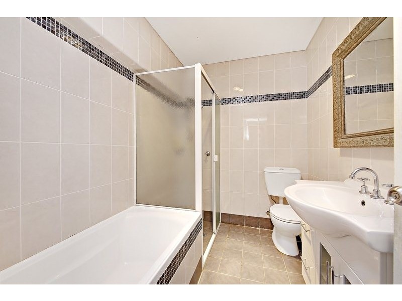 2A Crimson Lane, Ashfield NSW 2131