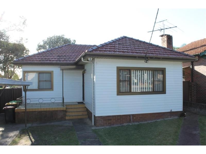 11 Seymour Parade, Belfield NSW 2191