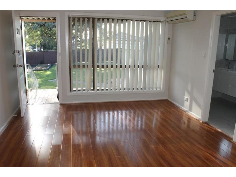 11 Seymour Parade, Belfield NSW 2191