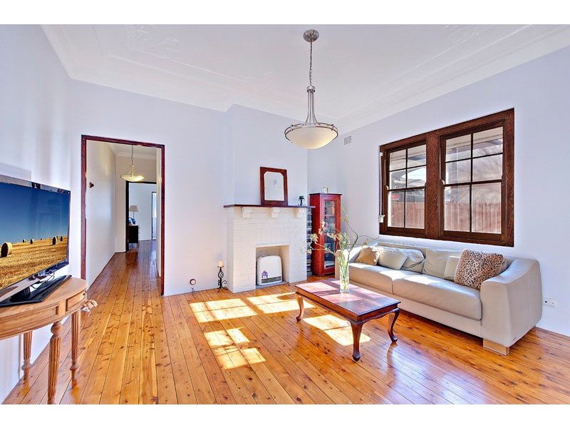 1/4 Park Road, Burwood NSW 2134