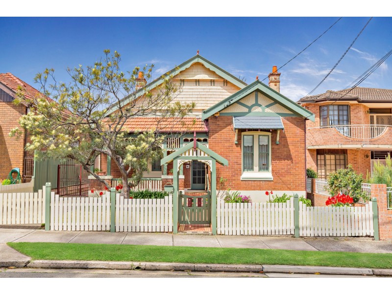 18 The Parade, Enfield NSW 2136