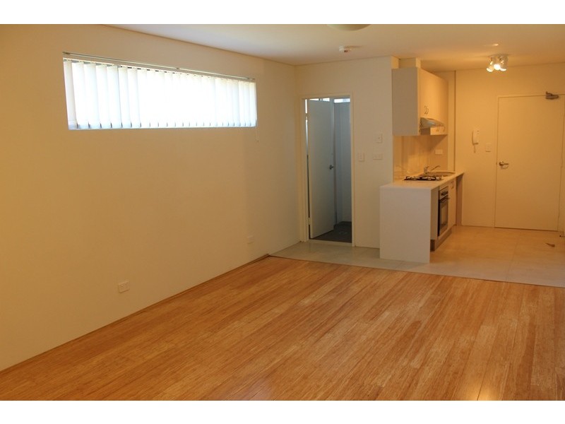 2/12 The Avenue, Ashfield NSW 2131