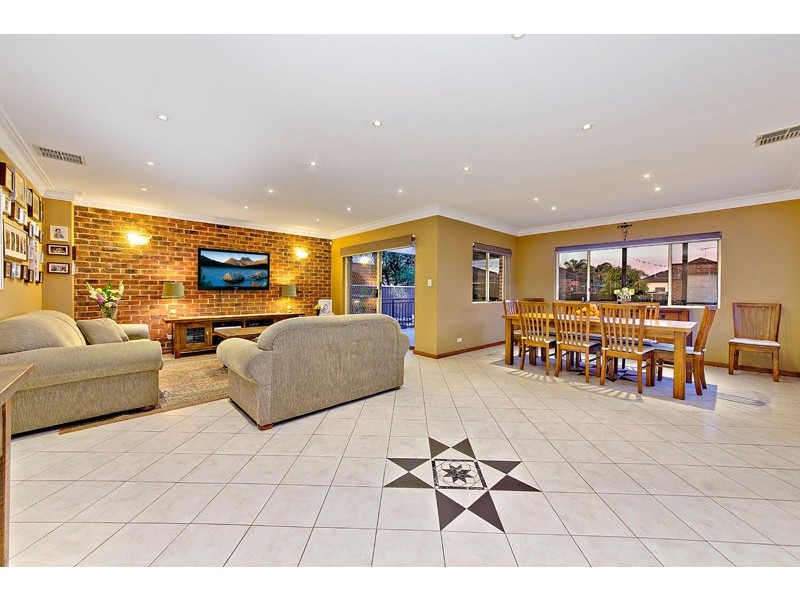 55 Seymour Parade, Belfield NSW 2191