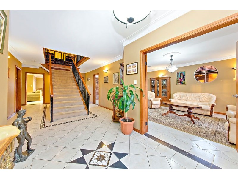 55 Seymour Parade, Belfield NSW 2191