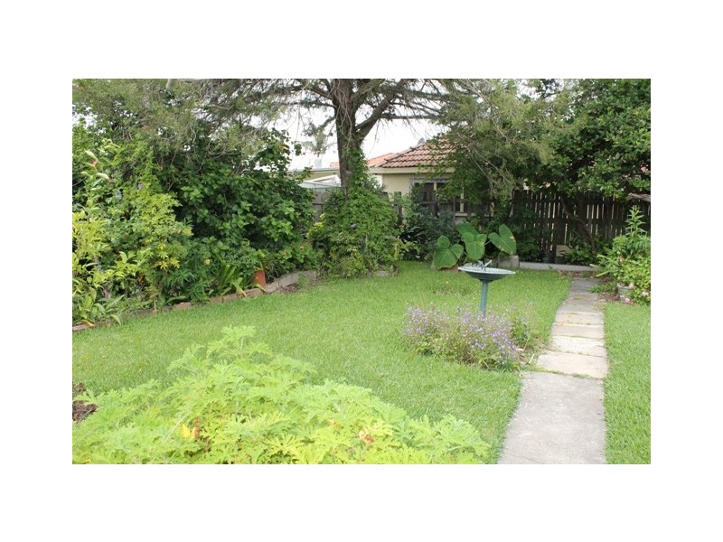 6 Yandarlo Street, Croydon Park NSW 2133