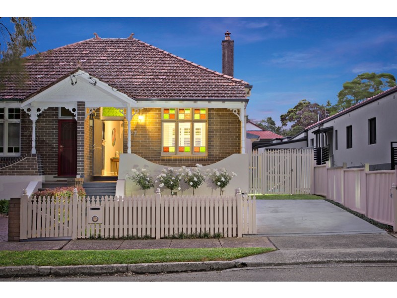 87 Croydon Avenue, Croydon Park NSW 2133