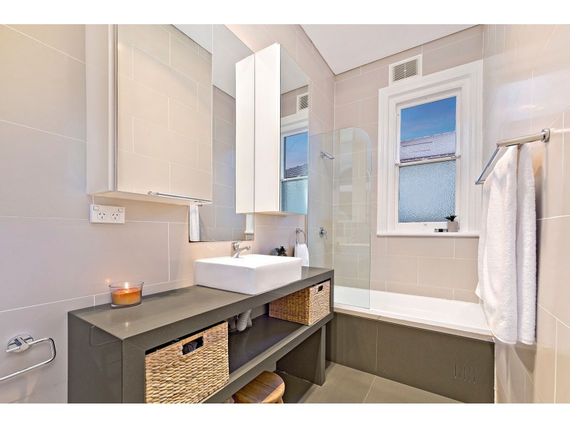 87 Croydon Avenue, Croydon Park NSW 2133