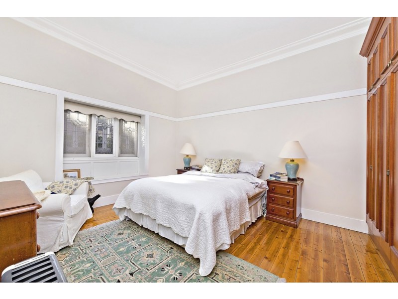 4 Oaklands Avenue, Summer Hill NSW 2130