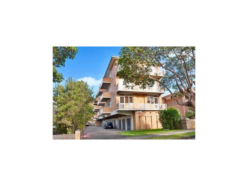 2/35 Orpington Street, Ashfield NSW 2131