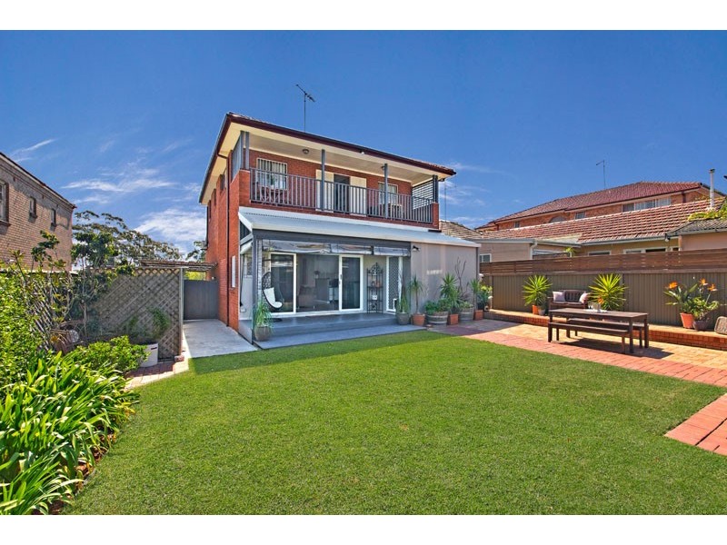 12 James Street, Canterbury NSW 2193